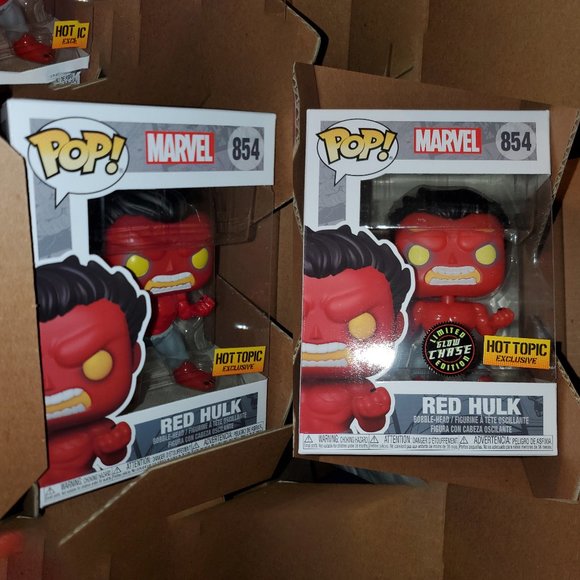 Funko Pop Bundle Marvel Red Hulk #854 (Common Chase HT